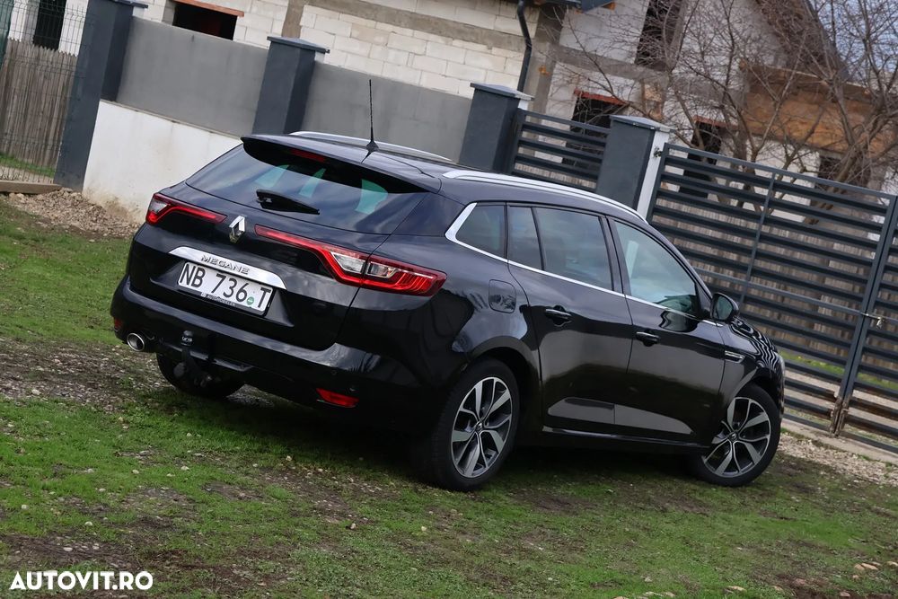 Renault Megane ENERGY dCi 110 EDC BOSE EDITION - 12