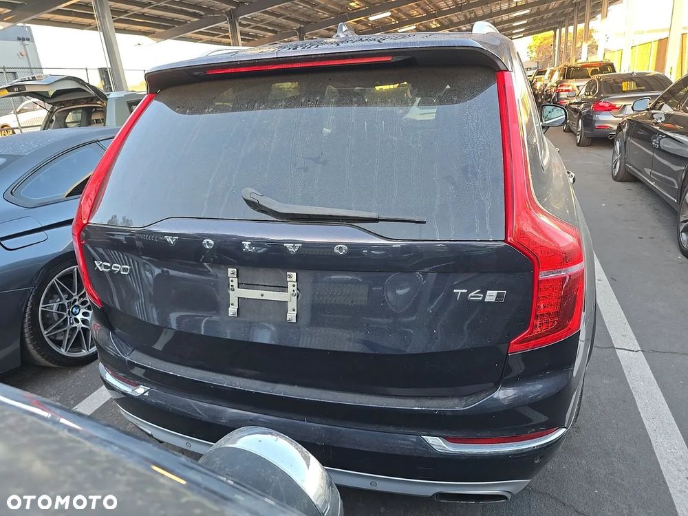 Volvo XC 90 - 5