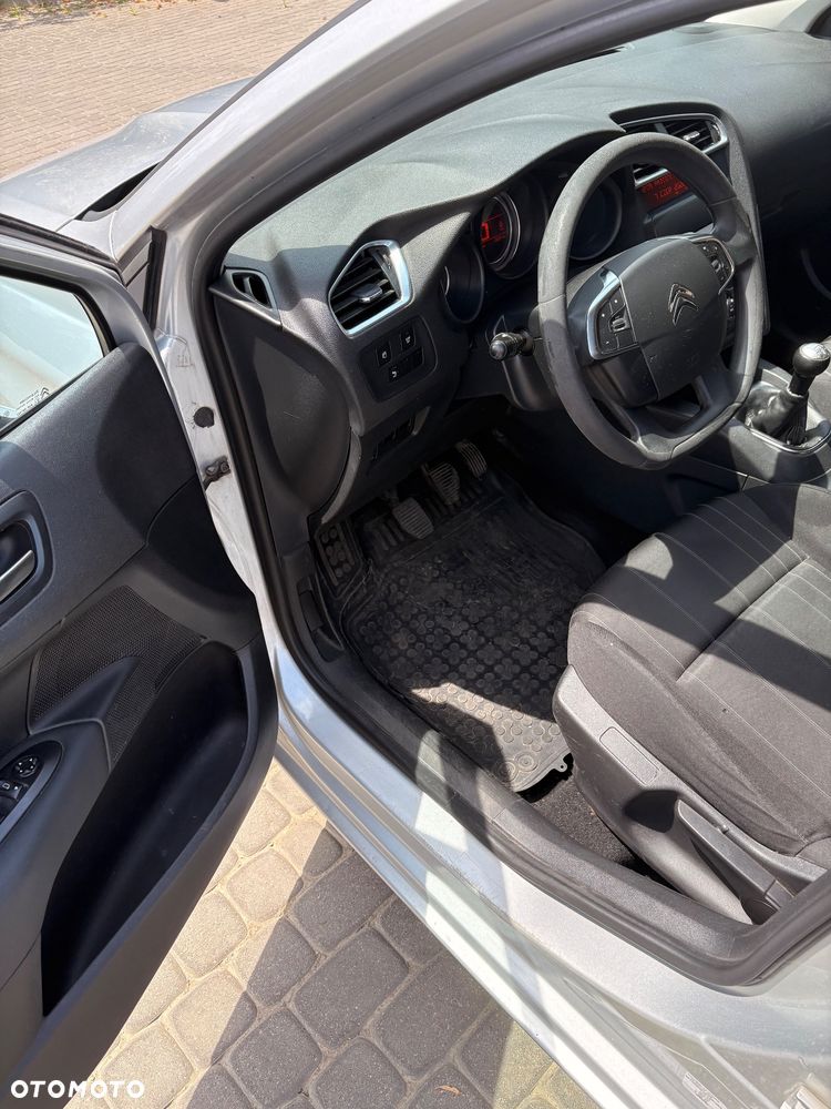 Citroën C4 1.6 HDi Attraction - 9