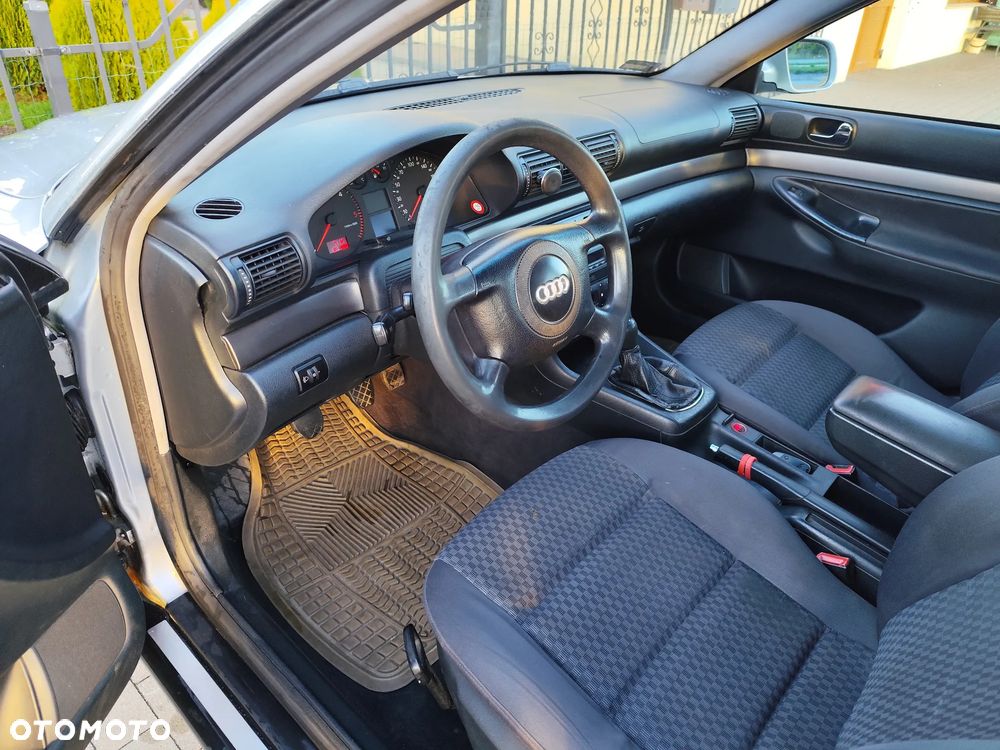 Audi A4 Avant - 24