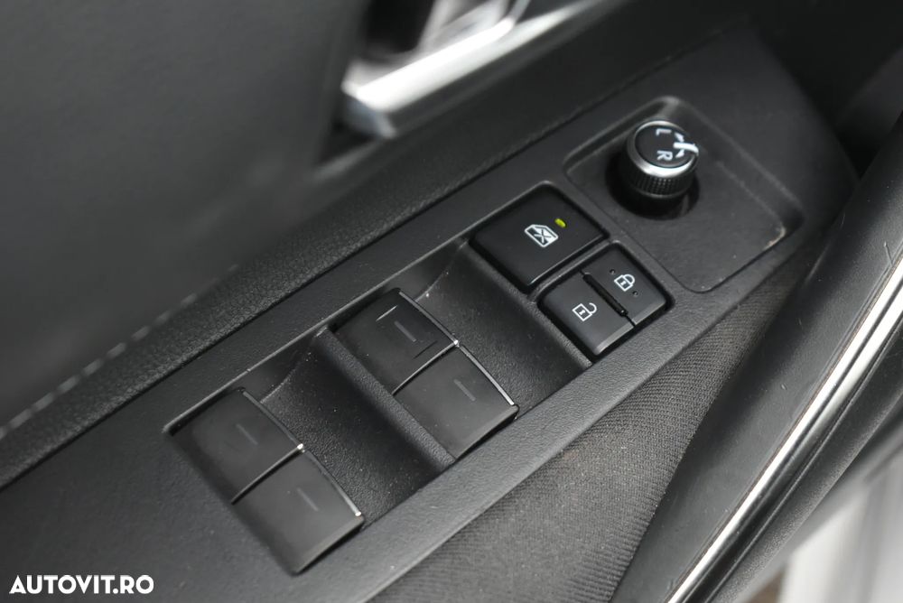 Toyota Corolla - 6
