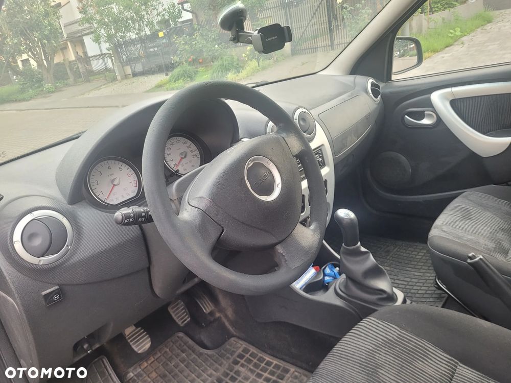 Dacia Logan - 5