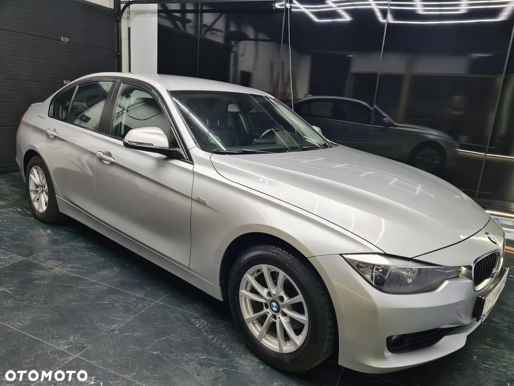 BMW Seria 3 316d Sport Line - 1