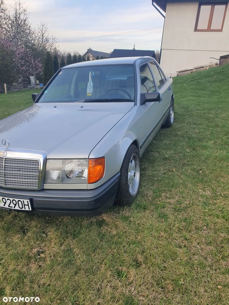 Mercedes-Benz W124 (1984-1993) - 10