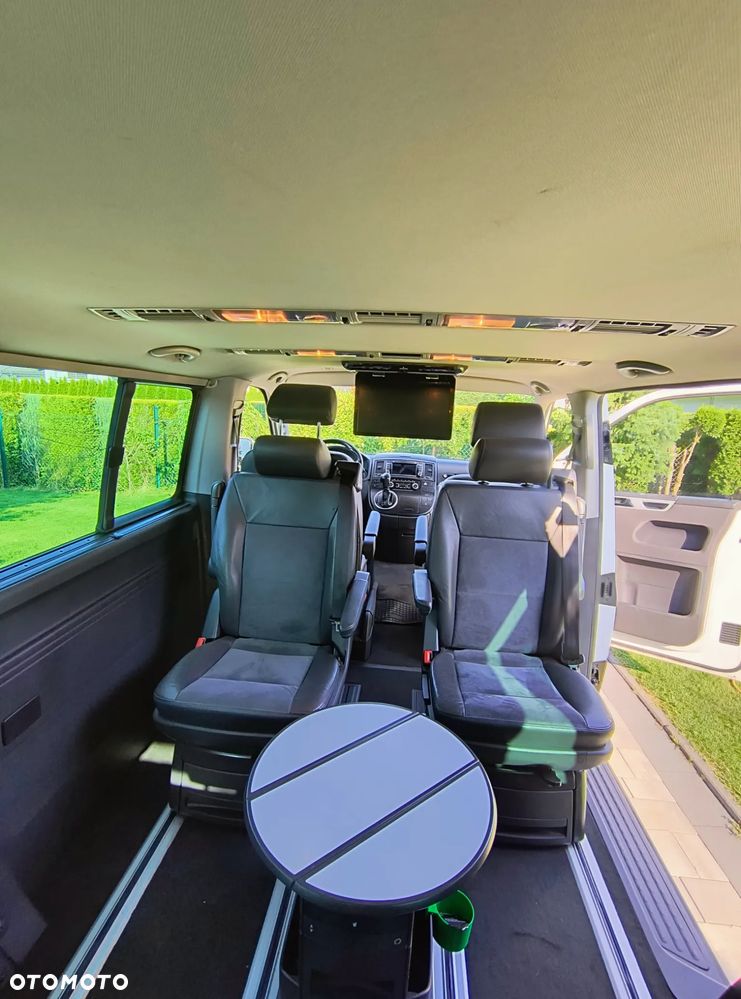 Volkswagen Multivan - 9