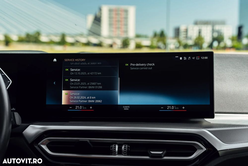BMW Seria 3 320d xDrive AT MHEV - 38