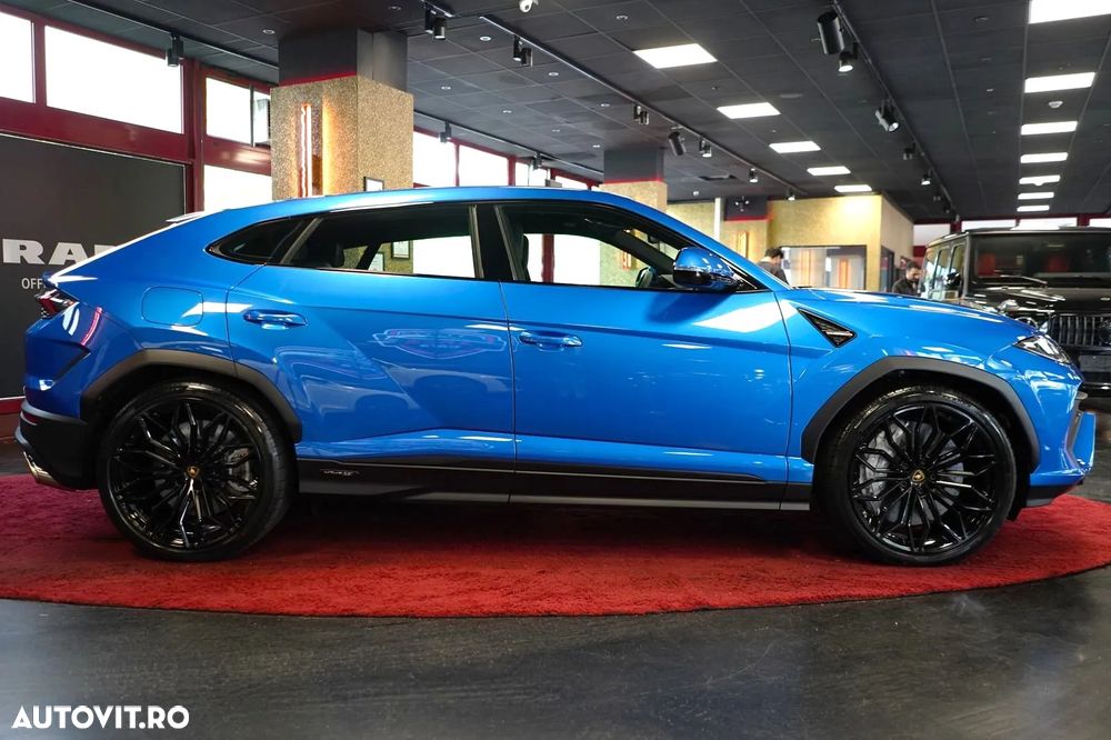 Lamborghini URUS - 4