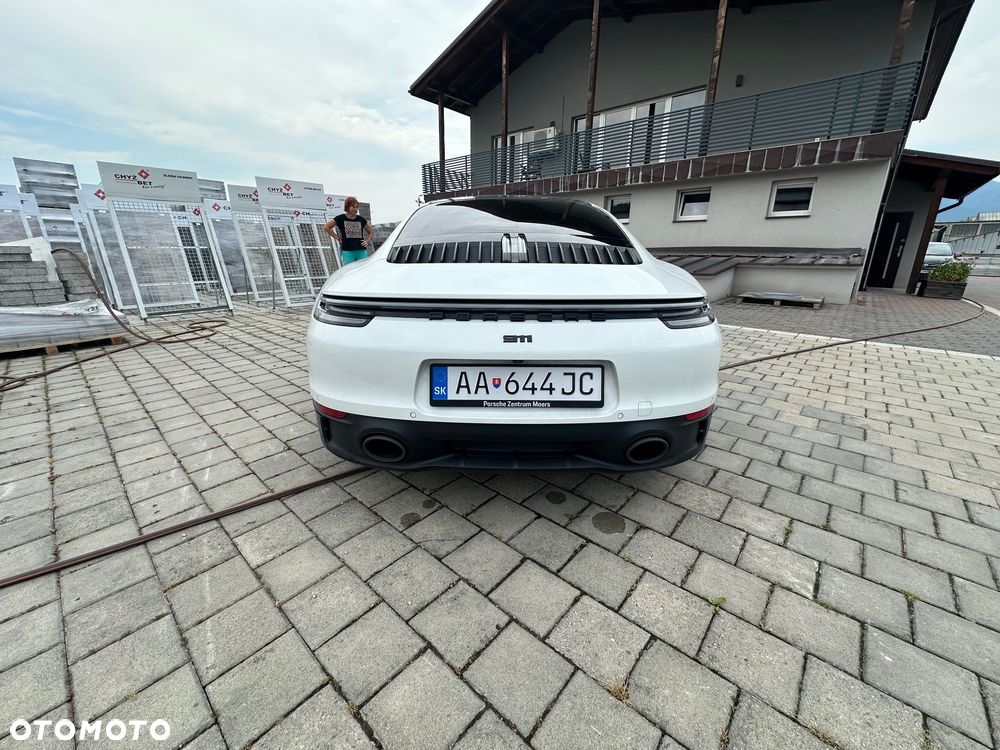 Porsche 911 Carrera 4S - 3