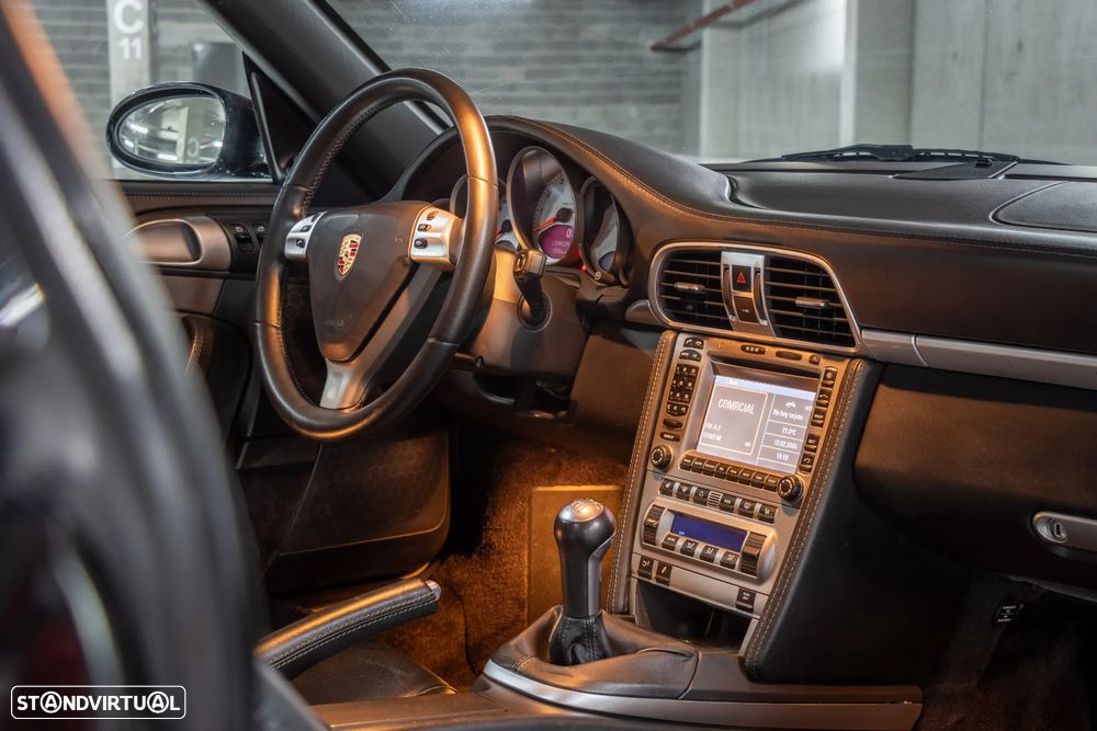 Porsche 911 (997) Carrera S - 12