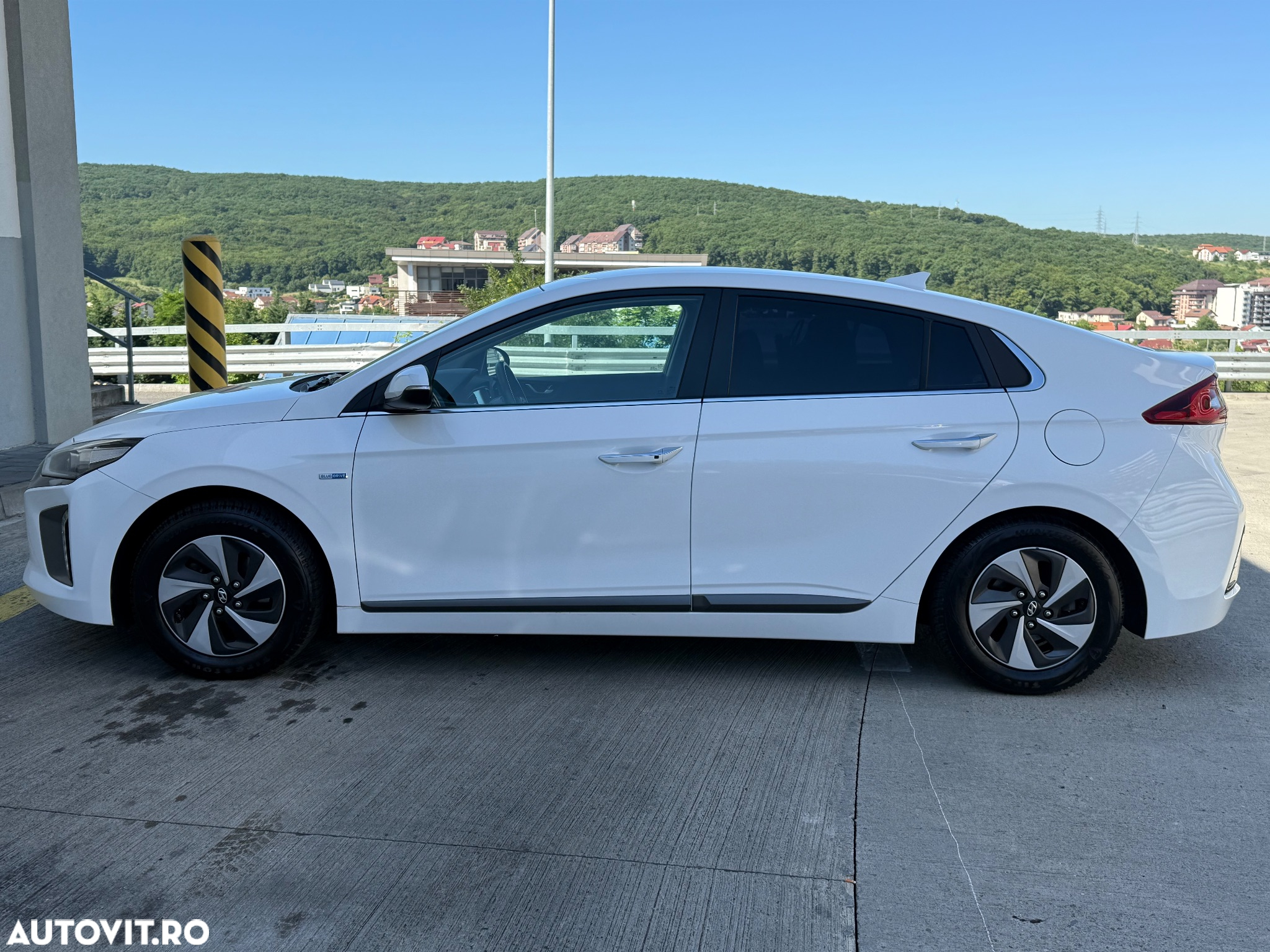Hyundai IONIQ Hybrid 1.6 GDI Style - 2