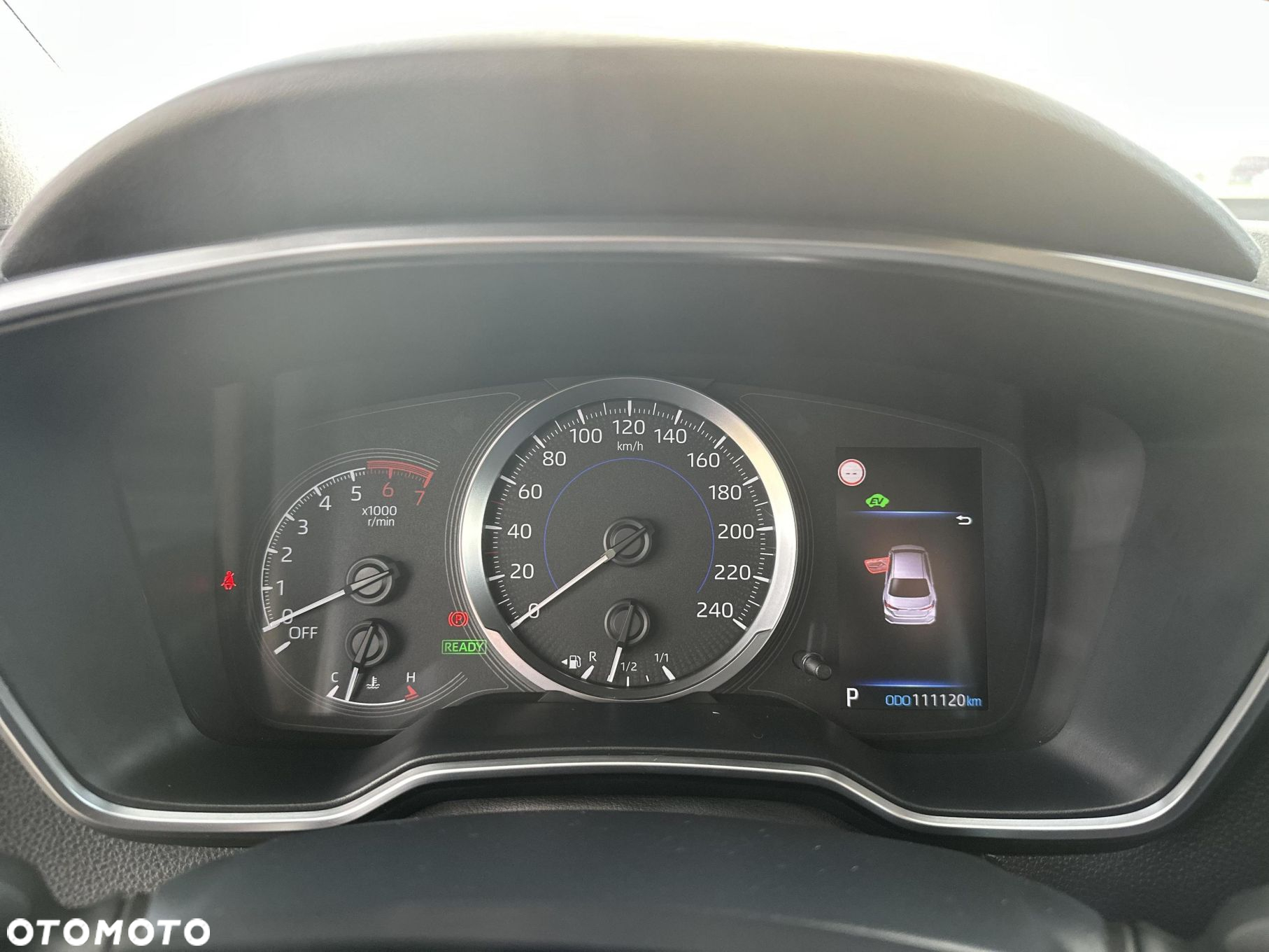 Toyota Corolla 1.8 Hybrid Comfort - 18