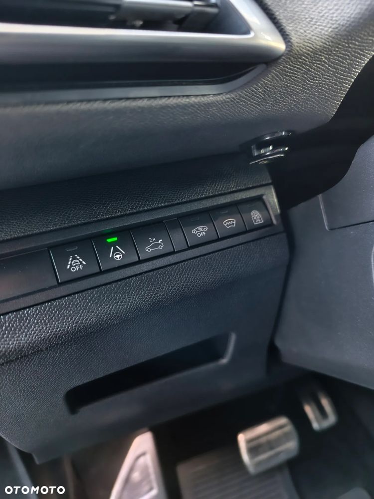 Peugeot 5008 2.0 BlueHDi GT Pack S&S EAT8 - 26