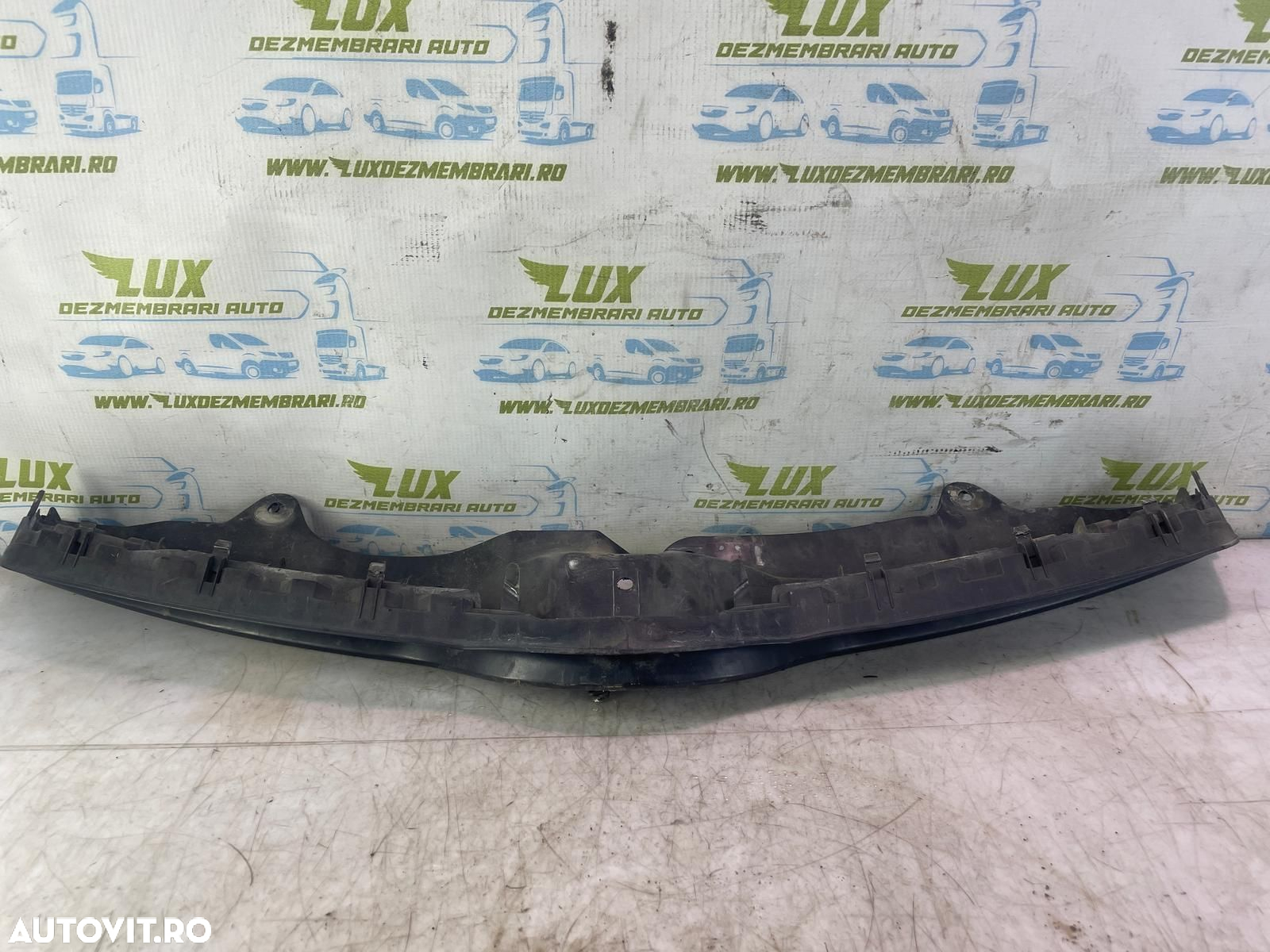 Grila bara fata  53114-52040 Toyota Urban Cruiser 1 [2008 - 2020] 1.4 - 2