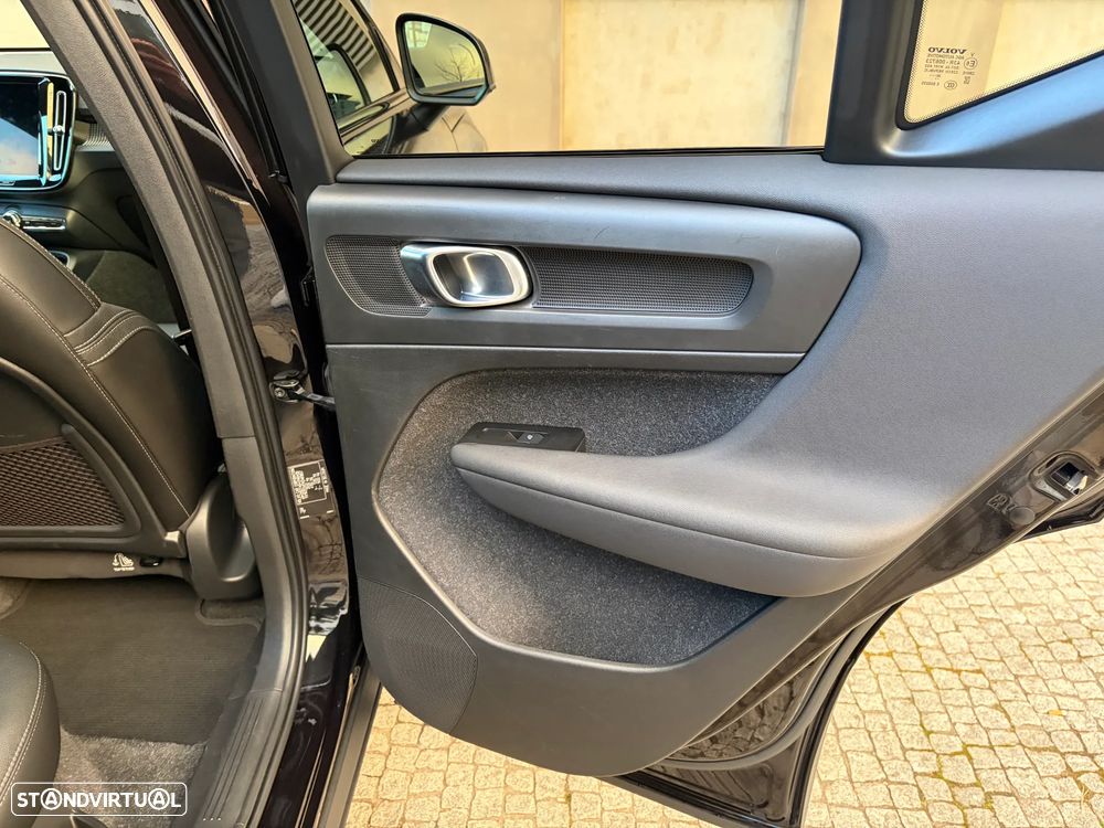 Volvo XC 40 P8 AWD Recharge RDesign - 22