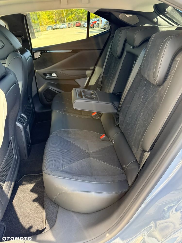 DS Automobiles N°4 E-Tense 58.3kWh Étoile Alcantara - 9