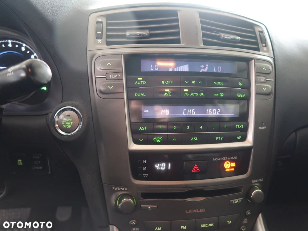 Lexus IS 250 Prestige - 13