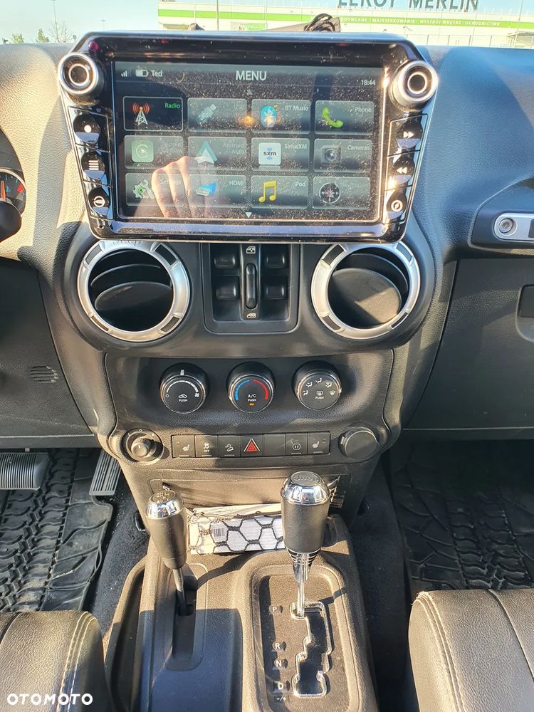 Jeep Wrangler 3.6 Unlim Rubicon - 19