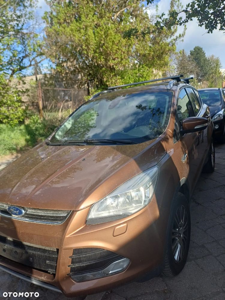 Ford Kuga - 1