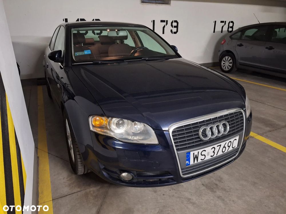 Audi A4 Limousine 2.0T FSI - 11