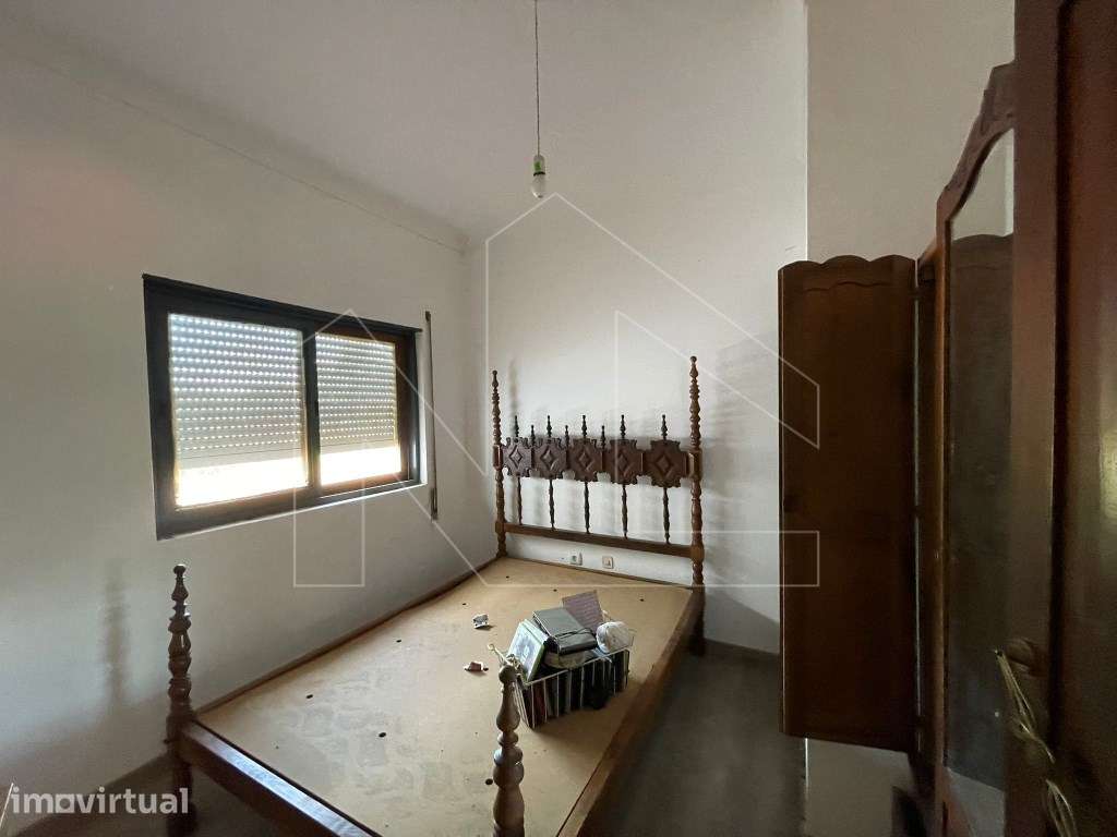 Moradia T4 com Quintal, Cozinha de Forno e Anexos - Grande imagem: 4/22