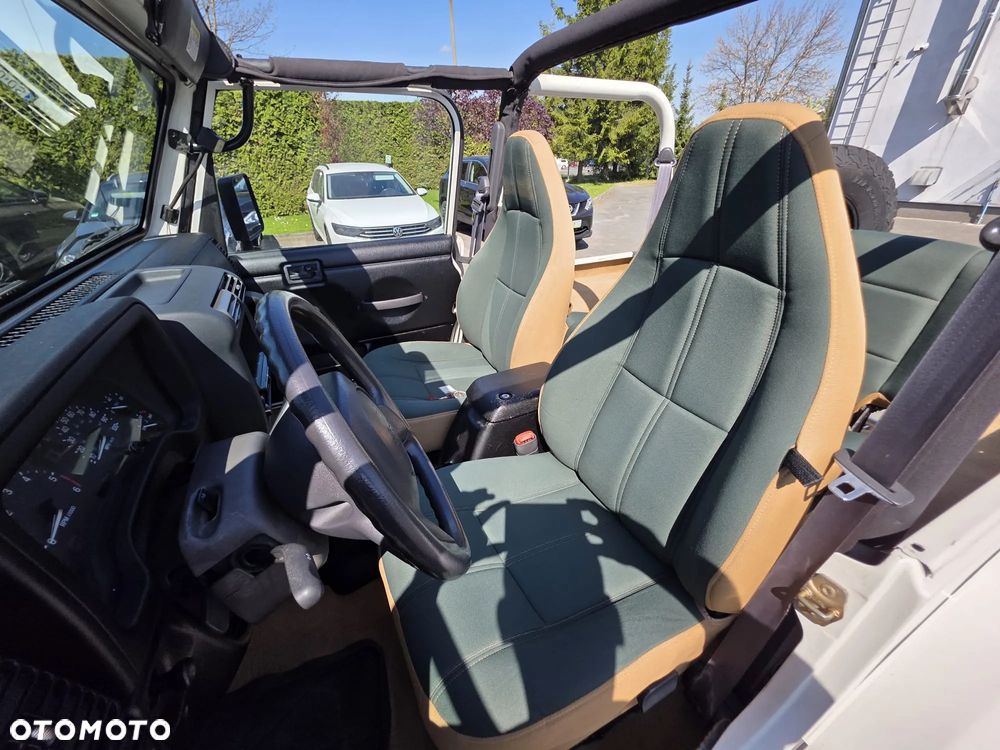 Jeep Wrangler - 17