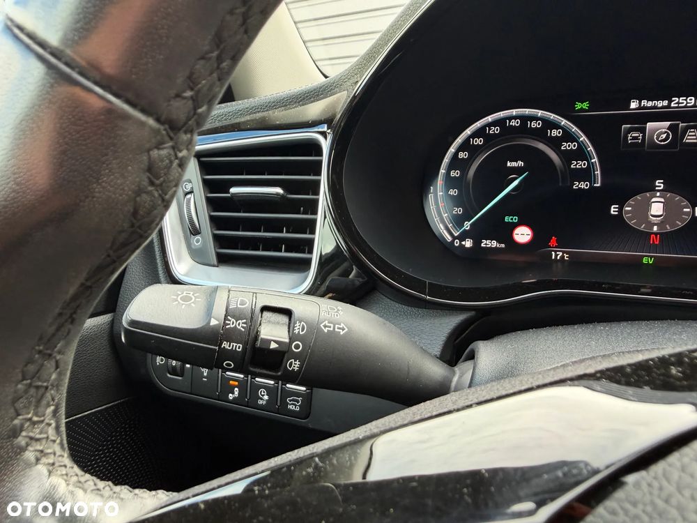 Kia XCeed 1.6 T-GDI GT-Line DCT - 25