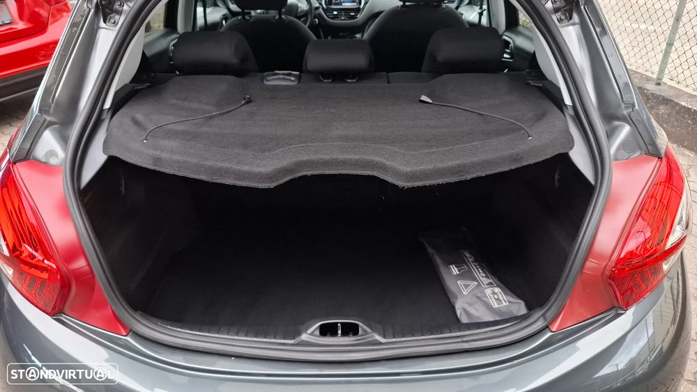 Peugeot 208 1.4 VTi Allure - 45