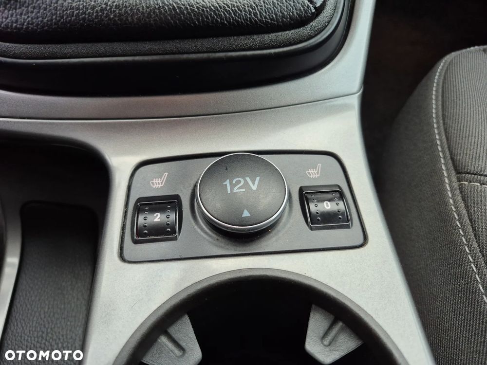 Ford Kuga 1.6 EcoBoost 2x4 Titanium - 17