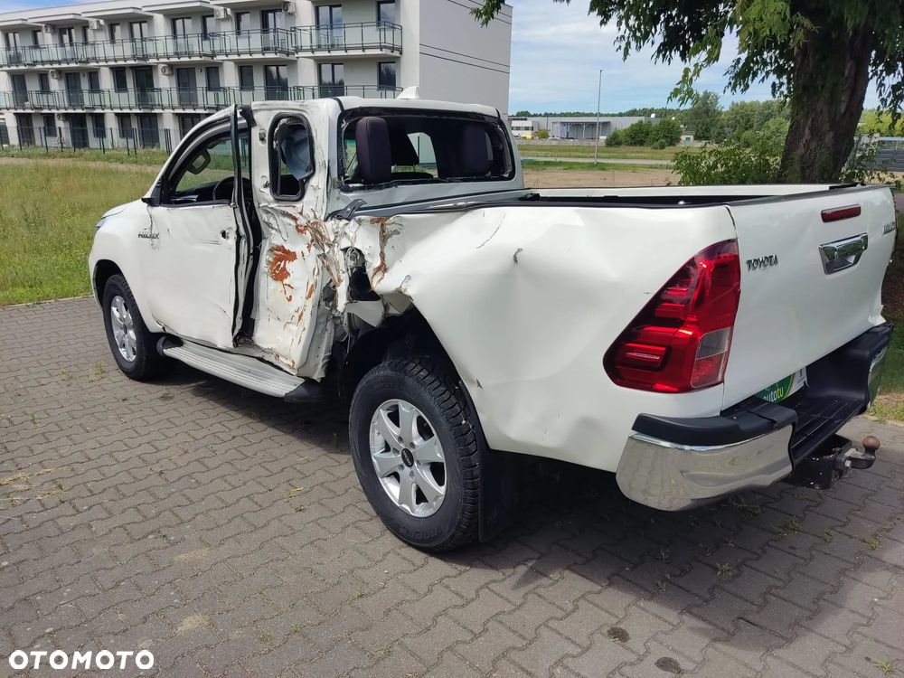 Toyota Hilux - 18