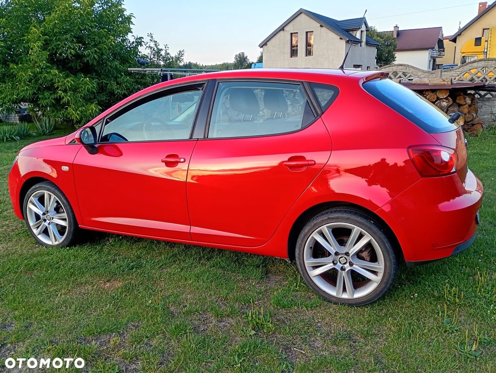 Seat Ibiza 2012 photo 4