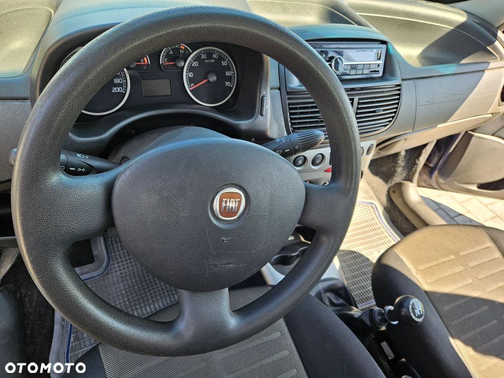 Fiat Punto - 5