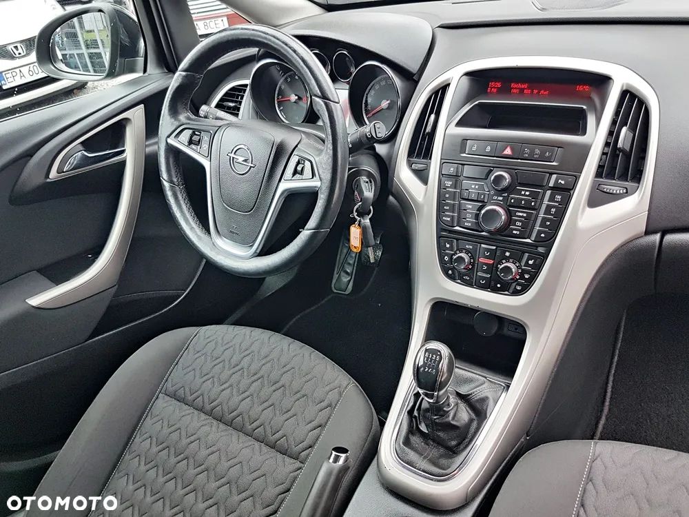 Opel Astra 1.4 Turbo Design Edition - 22