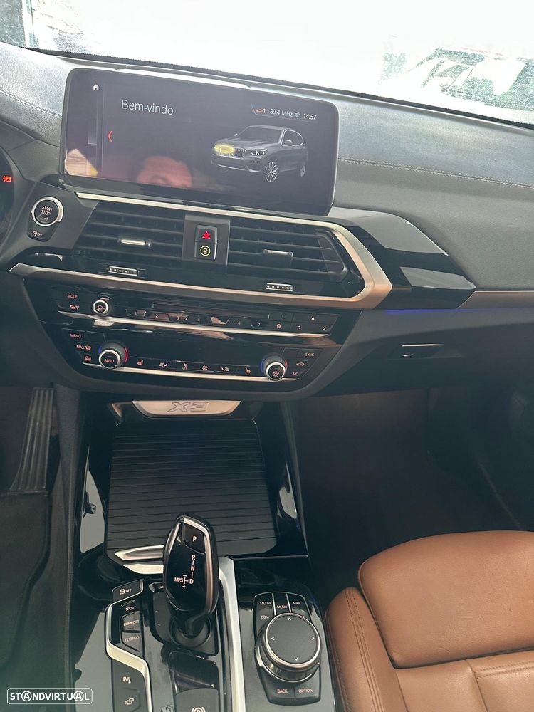 BMW X3 xDrive20d Aut. Luxury Line - 11