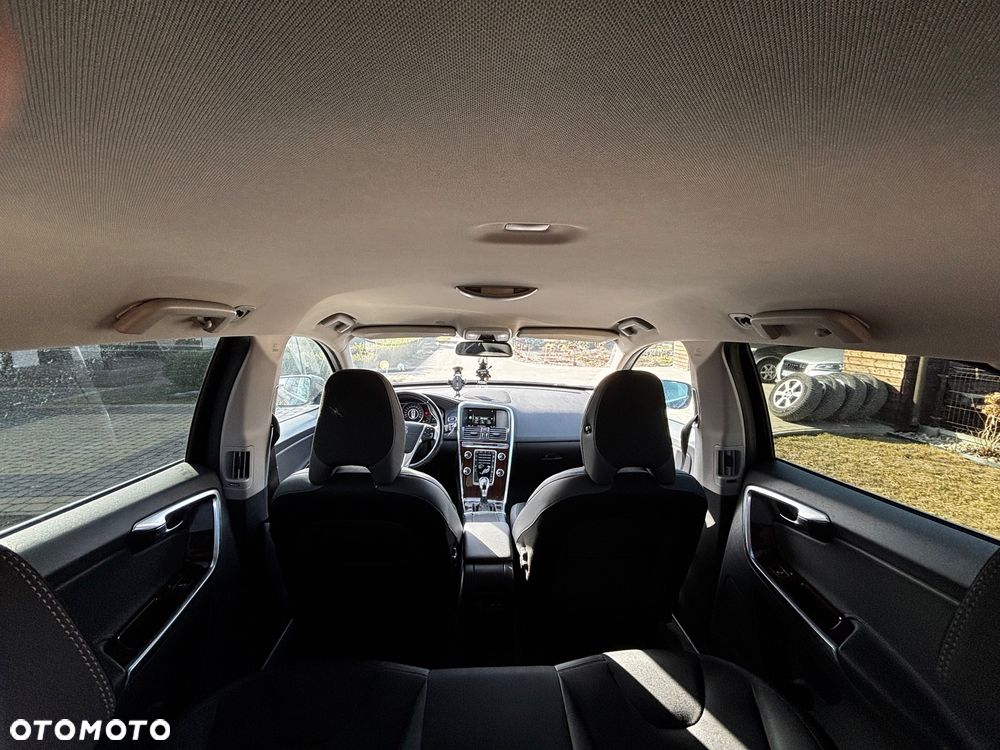 Volvo XC 60 D4 Geartronic Momentum - 13