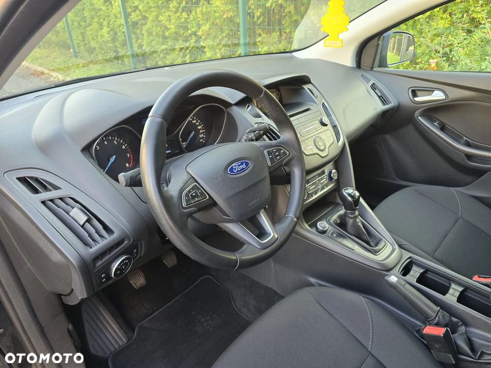 Ford Focus ver-1-0-ecoboost-trend-edition - 22