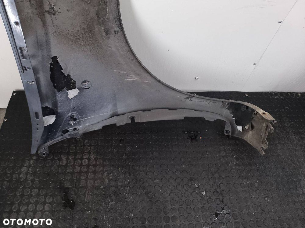 BŁOTNIK LEWY PRZÓD RENAULT CLIO III ( 05-13 ) KOMBI - 4