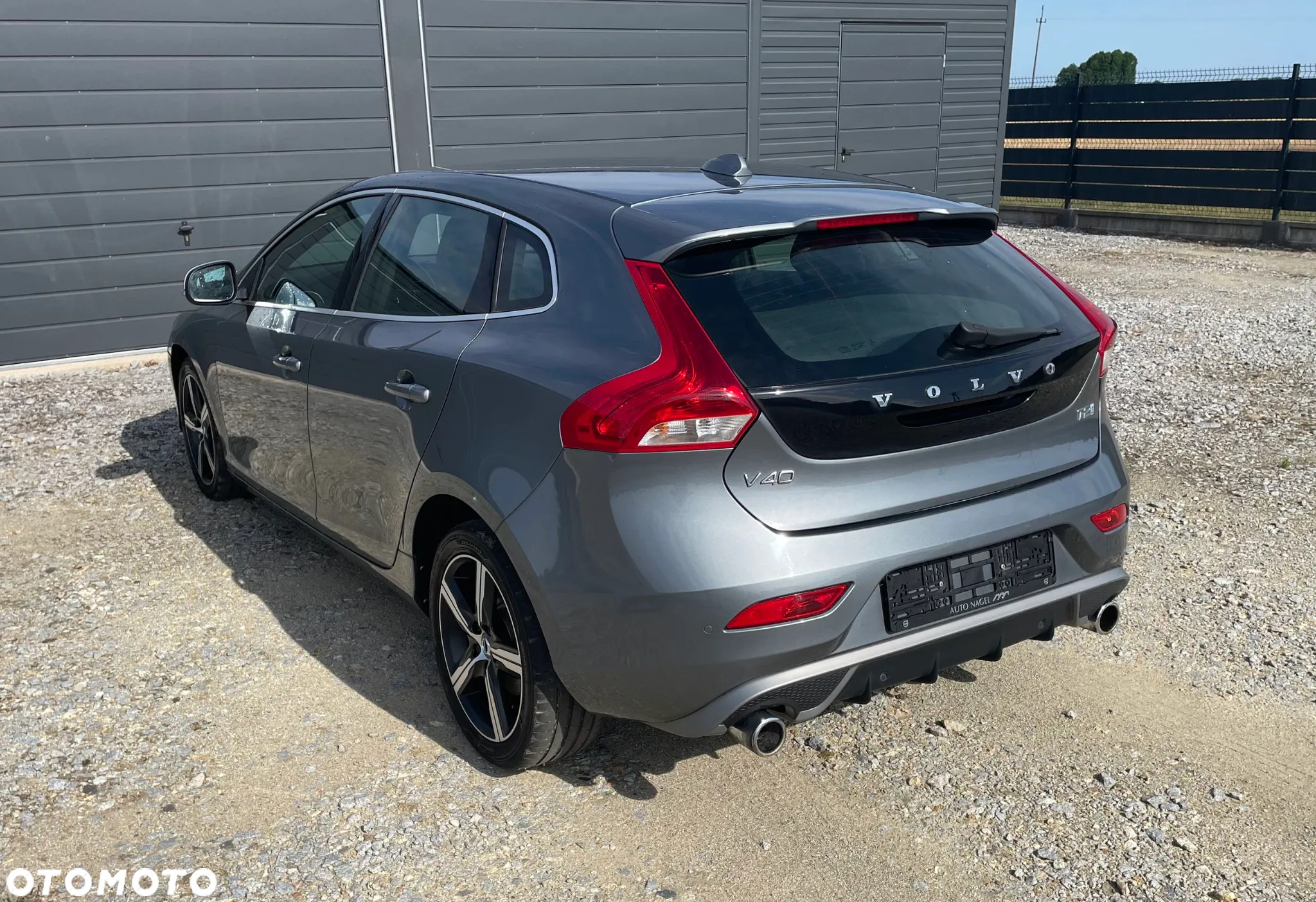 Volvo V40 T2 RDesign - 3