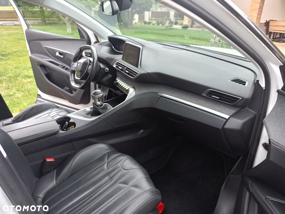 Peugeot 3008 BlueHDi 150 Stop & Start Allure - 16