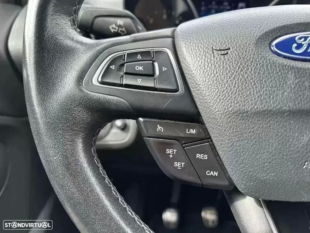 Ford Kuga 1.5 TDCi ST-Line Limited Edition - 49