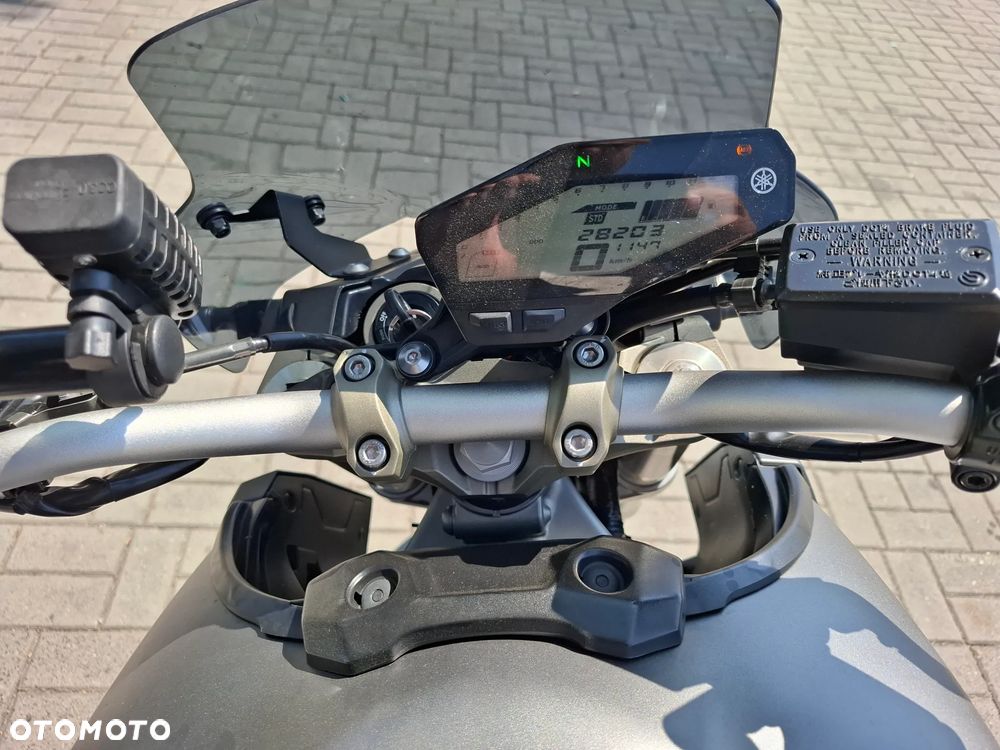 Yamaha MT - 8
