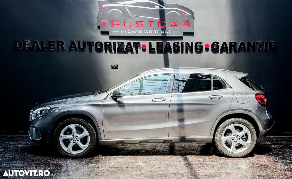 Mercedes-Benz GLA 200 d 4MATIC 7G-DCT Urban - 3