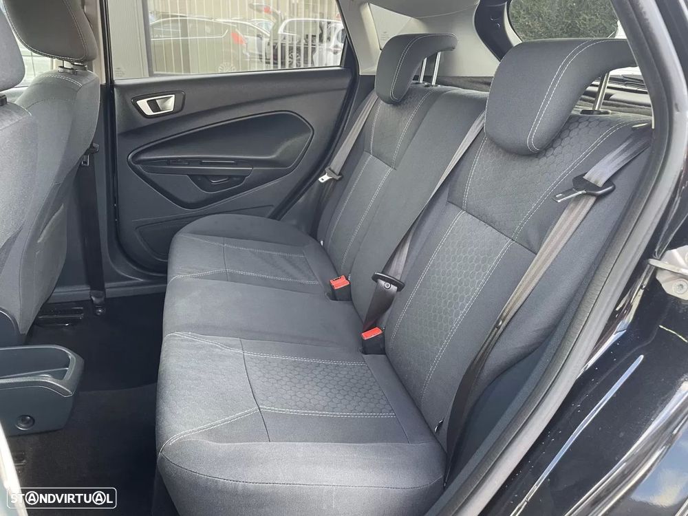 Ford Fiesta 1.25 Titanium - 19