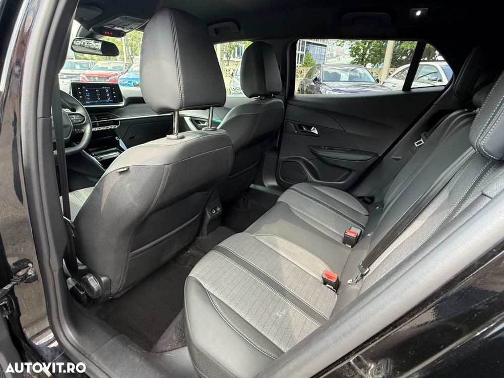 Peugeot 2008 1.2L PureTech 130 S&S EAT8 Allure - 10