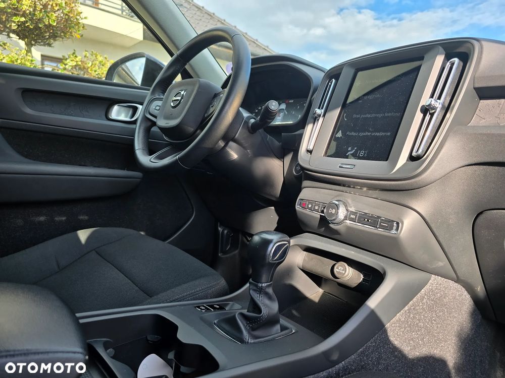 Volvo XC 40 T2 Momentum Pro - 8