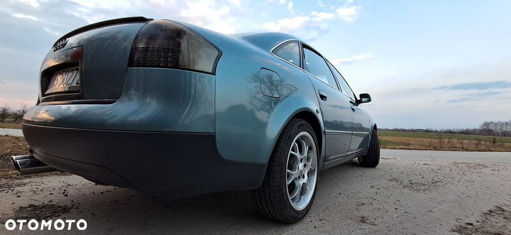 Audi A6 Limousine 2.4 - 4