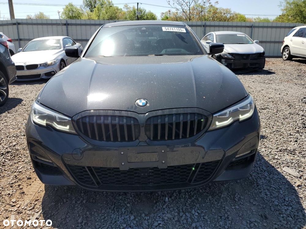 BMW Seria 3 330i xDrive - 3