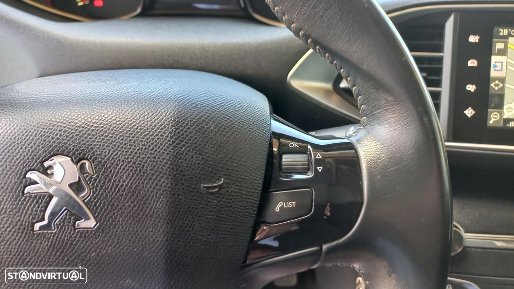 Peugeot 308 SW 1.6 BlueHDi Style — fotografia 12