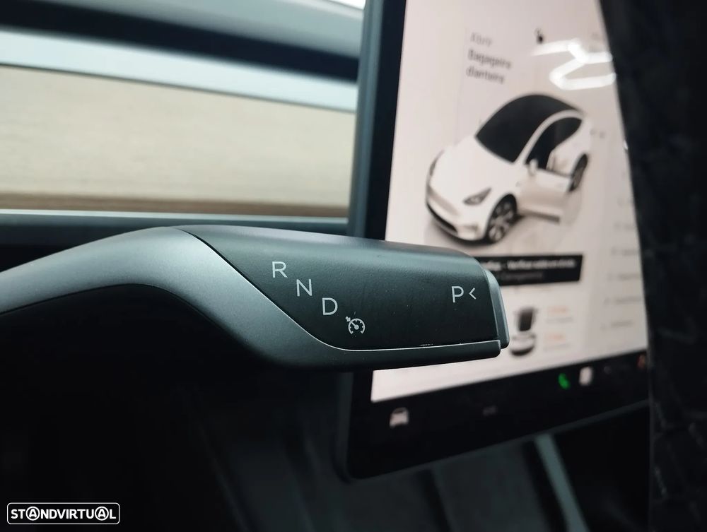 Tesla Model Y Long Range Tração Integral - 26
