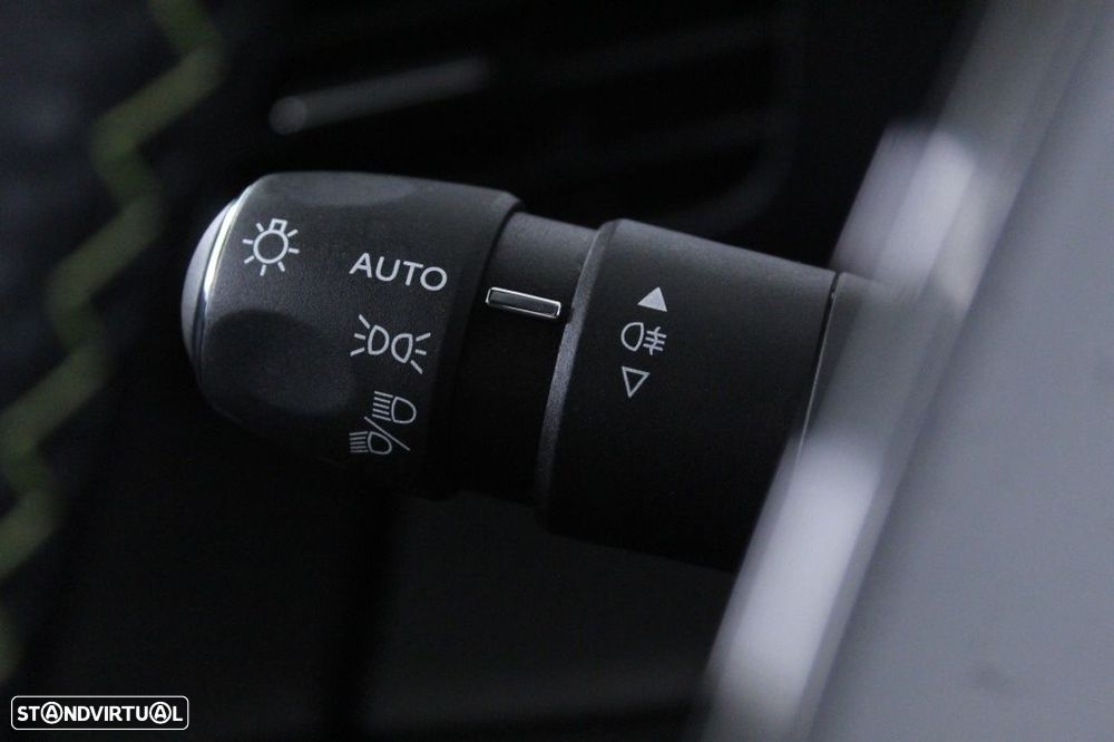 Peugeot 208 1.2 PureTech GT - 24