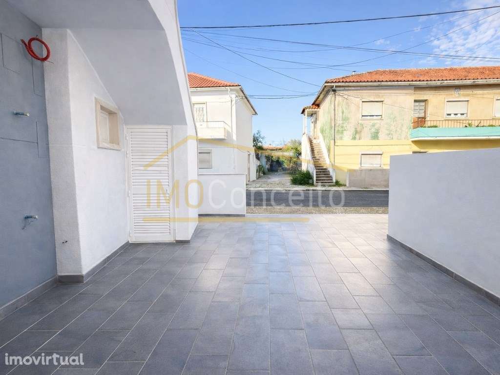 Apartamento T3 | Terraço e Arrecadação | Torres Novas - Grande imagem: 2/24